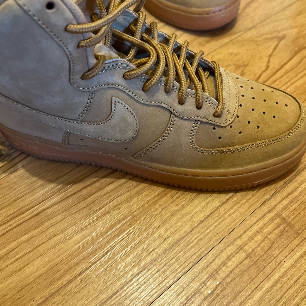 High top Nike Air Force 1
